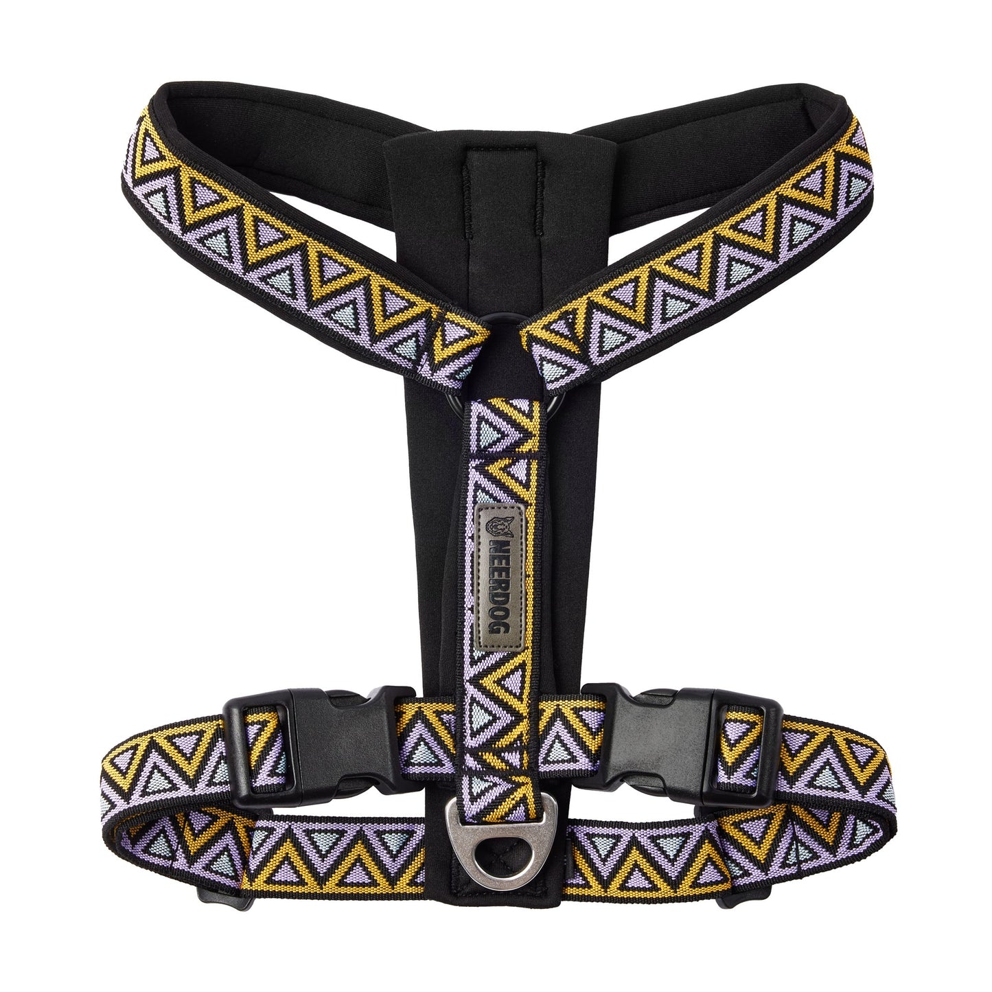 back of a go-cee Y neerdog harness, made for outdoor adventures, roaming and hiking. Very comfy harness, made from high quality materials and made to last for many happy adventures.