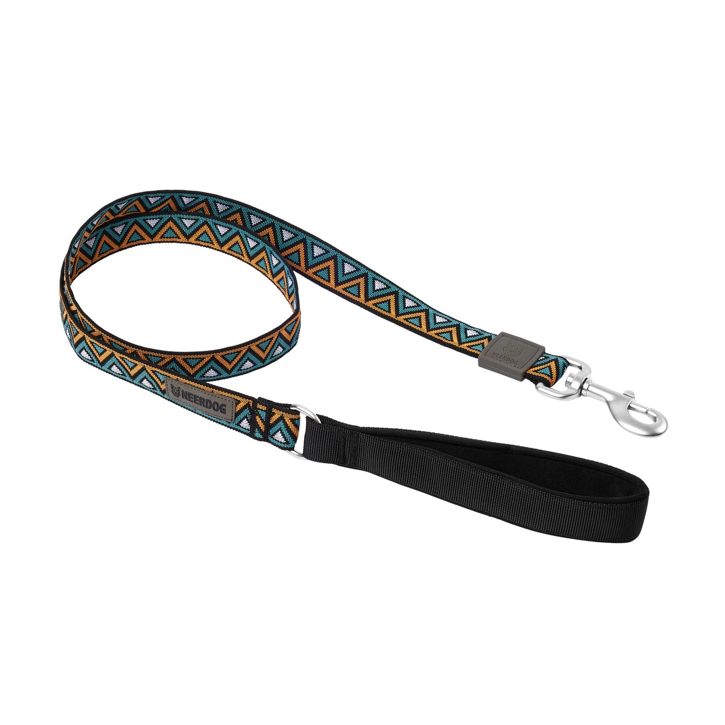 versatile and comfortable dog lead, premium materials made for outdoor enthusiasts and their dogs. Offers strength durability and comfort with every use.
