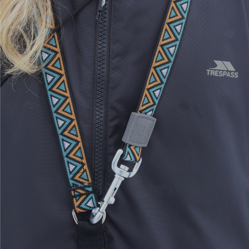 rugged outdoor dog lead, lightweight and just the right length. Offers maximum control and comfort as well as looking stylish.