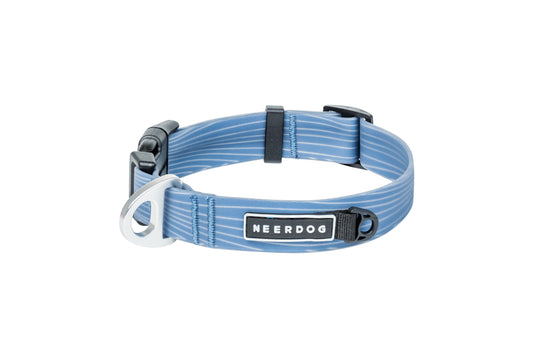 Stink-proof and odour resistant dog collar made form webbing lined with PVC. Non-porous material that repels mud water dirt and stops smelly dog smells. Super quick and easy to clean. Ideal for dogs that roll in fox poo, love bogs, muddy fields and hiking. Extra strong d ring and added seperate ID tag location so that dog dog doesn't jingle or rub on the dog or  dogs collar.